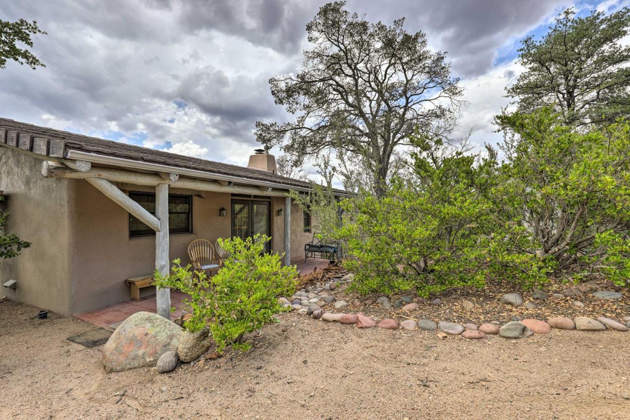 Bright Prescott Studio With Thumb Butte Views! 외부 사진